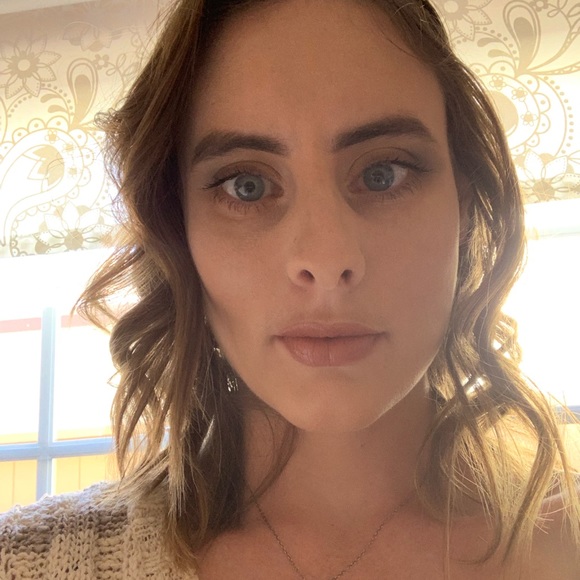 Meet your Posher, Anne - Picture 1 of 1